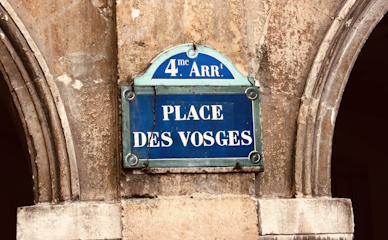 Home Straßenschild im Elsass