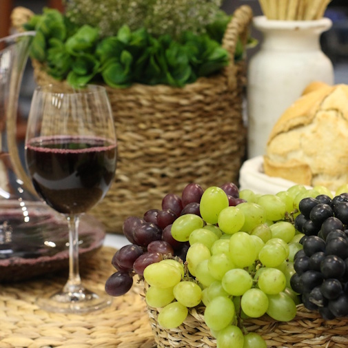 Home wine 7428441 1920